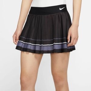 Nike Women's Maria Pleated Tennis Skirt (Black/White) Size Medium